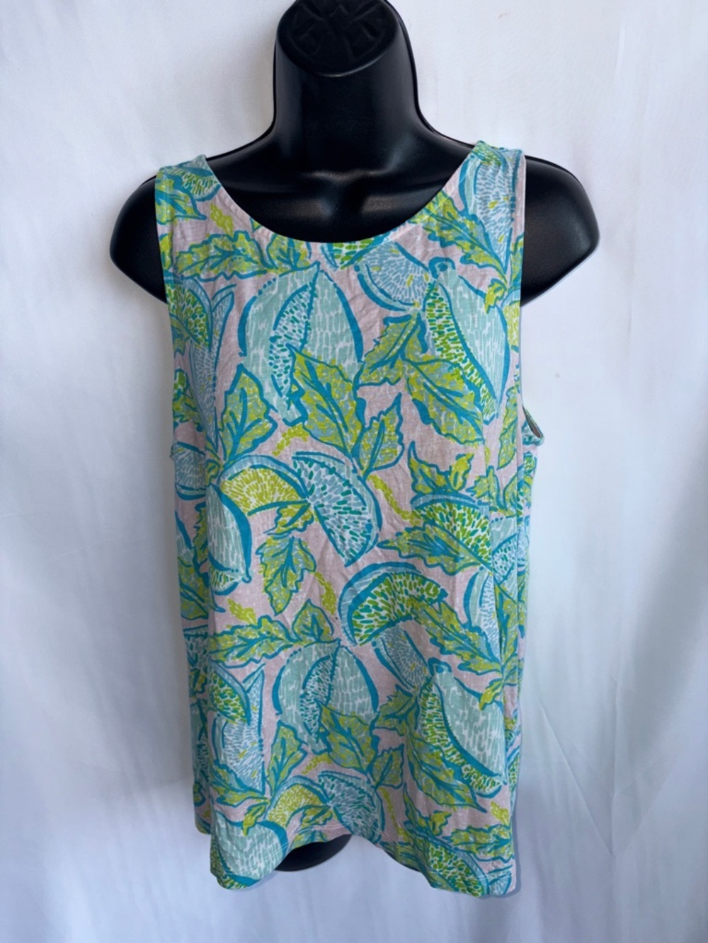Lilly Pulitzer Kristen Top, sz M, 20” PTP, 25” L